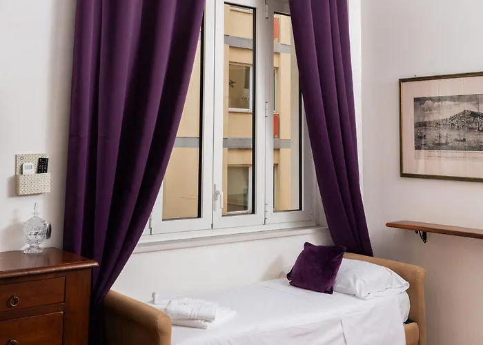 Pensión Cervantes Nápoles